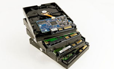 家庭数据管理中心:搭建家用NAS的真实需求分析 家庭数据管理中心:搭建家用NAS的真实需求分析