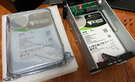 四盘位RAID 0阵列搭建,速度与风险的博弈方案 四盘位RAID 0阵列搭建,速度与风险的博弈方案